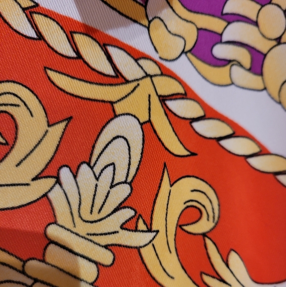 International INC Company M Top Colorful - Picture 8 of 8